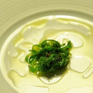 algues sur assiette